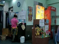 -丽虹云南过桥米线(兴工街店)