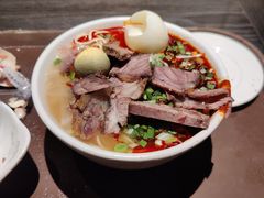 肉蛋双飞牛肉面-清真·马安军辣子牛肉面