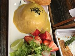 超级炸鱼配蜂蜜咖喱饭及色拉-MIKAKU(万达广场上海宝山店)