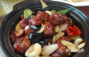 Braised Spare Ribs with Scallion and Olive