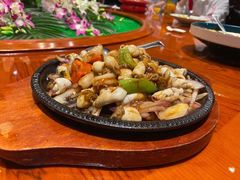-小船渔村•大连菜•大连焖鱼(黄河路店)
