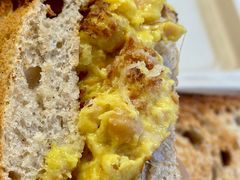鹰嘴豆咖喱鸡肉三明治-佐敦面包铺·JORDAN BAKERY