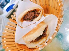 驴肉火烧-闫家驴肉老店(华电一校店)