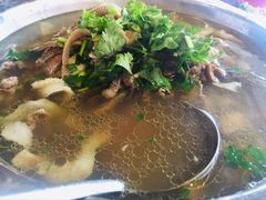 -谢老五跷脚牛肉·非遗传承店
