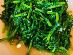 -侬佳蒸菜馆(听潮店)