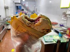 腊牛肉夹馍-杨天玉腊牛羊肉店