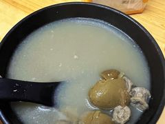 咸橄榄粉肠汤-汕尾小吃铜盘推(埔尾篮球场店)