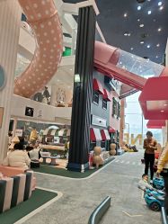 -奈尔宝·儿童乐园·亲子餐厅(华采天地店)