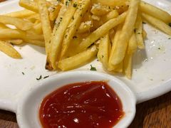 -玛格萝妮比萨屋(陆家浜路店)