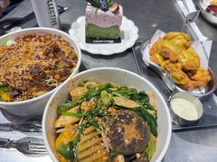 -W COLLECTIVE  DESSERT SHOP