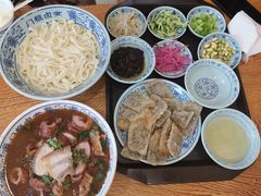 老北京炸酱面-门框胡同百年卤煮(新街口店)