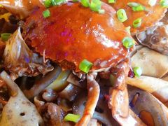-多嘴超级肉蟹煲(杉杉国潮主题店)