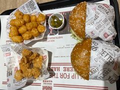-The Habit Burger Grill 哈比特汉堡(爱琴海店)