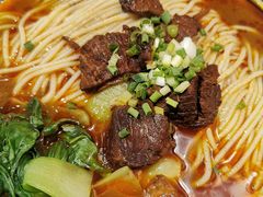 -霸蛮湖南菜·牛肉粉(荣京西街店)