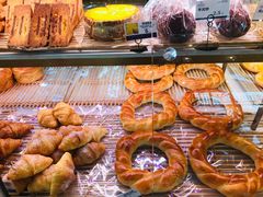 流心羊角-昆明冠生园·蛋糕·面包(朗悦湾店)