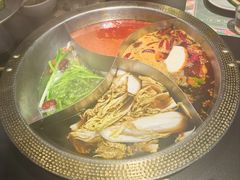 -廖掌柜·重庆鲜货火锅(上海首店)