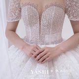 超梦幻公主袖夜光婚纱，出场就惊艳了众人