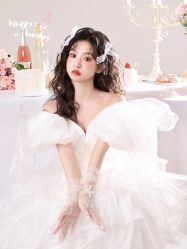 -巴黎时尚婚纱摄影(南汇店)