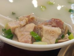 本帮肚肺汤-三两春(浦三路店)