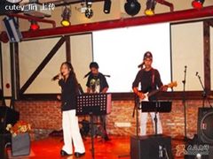 乐队表演-C31地窖餐厅(黑龙江北路店)