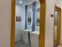 -戊辰亲子游泳俱乐部