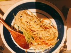 鸡丝拌面-桂满陇天书(南京德基旗舰店)