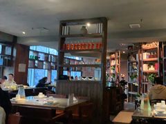大堂-牛德亨臻牛潮汕火锅(万邦时代店)