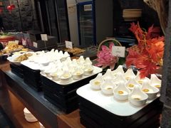 自助取餐区-聚春园自助餐厅(东街口店)