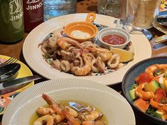 -JINNS锦时 steak&pizza(浸信会礼拜堂旧址店)