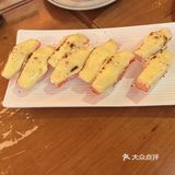 其中包括一道特别的盖饭和一份最顶有钱人套餐