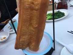 -皇马海口湾海景酒店(万绿园秀英港店)