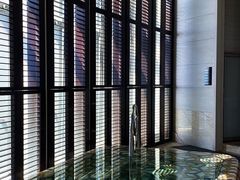 -珠海瑞吉酒店游泳池