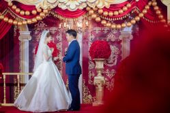 -拉瑞娜LaReine婚纱礼服高级定制