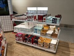 -王权免税店(普吉机场店)