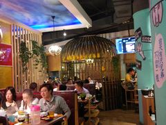 -三人行骨头王火锅(长寿店)