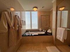 -广州富力丽思卡尔顿酒店