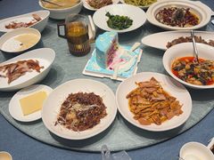 -凤凰园烤鸭店·唐山菜·传承花椒肉(老唐丰路店)