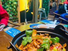 -雀舞云南菜(天津天河城购物中心店)