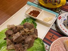 手抓牦牛肉-如意林卡藏餐吧 (九寨沟店)