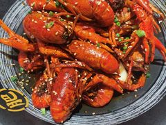 -肥肥虾庄·金牌油焖大虾(首义路店)