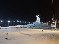 -丝绸之路山地度假区滑雪场