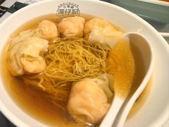 招牌鲜虾云吞面-深仔记茶餐厅(亚士厘道店)