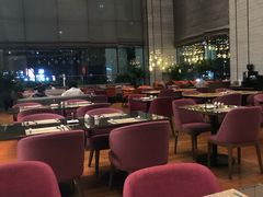 -飨食汇全日制餐厅·昆山皇冠假日酒店(九方店)