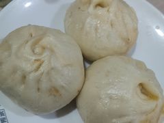 蟹黄肉包-兴国长鱼汤店