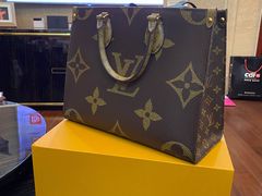 -LV路易威登(德基广场店)