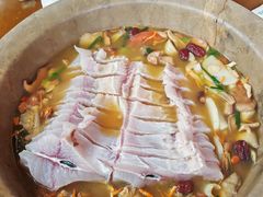 -抚仙湖生态石锅鱼野生菌(告庄店)