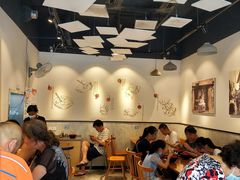 大堂-梦花街馄饨店(中华苑店)