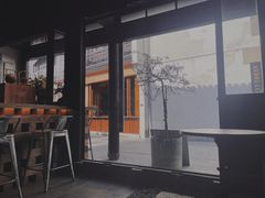 -Metal hands·铁手咖啡