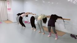 -艺佳舞蹈培训学校