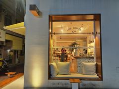 -Line 咖啡(石厦花园店)